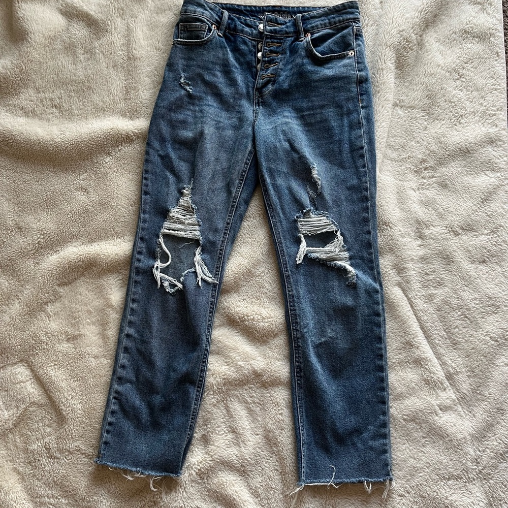 Straight leg distressed jeans